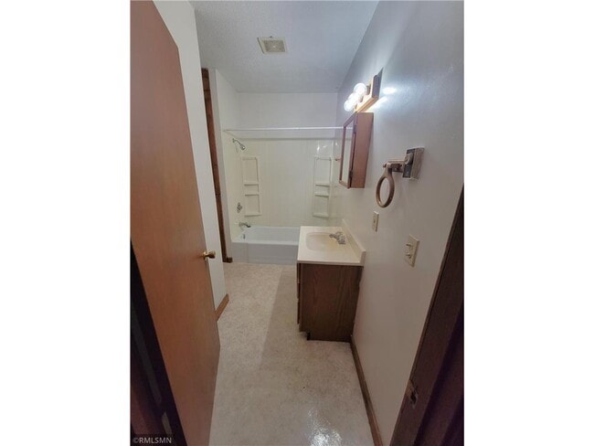Building Photo - 403 1/2 N Fremont St