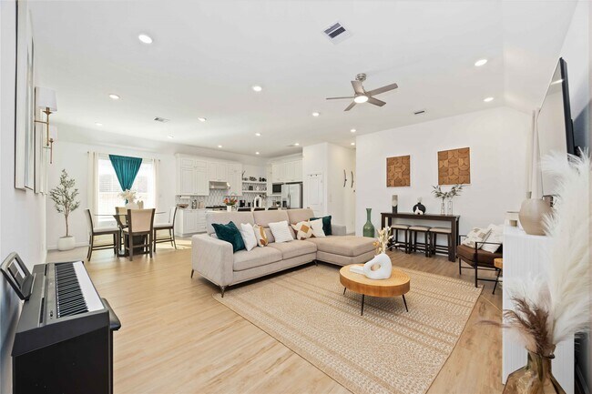 Building Photo - 3012 Andiamo Ln
