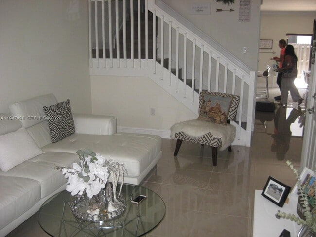 Building Photo - 15070 SW 117th Way