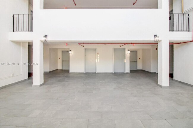 Building Photo - 14850 Naranja Lakes Blvd