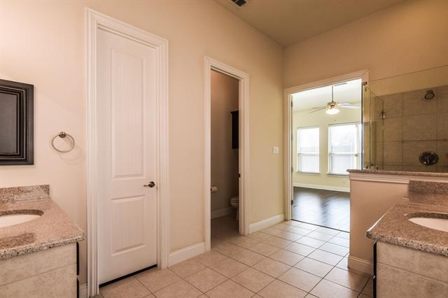 Building Photo - 11063 Paisano Dr