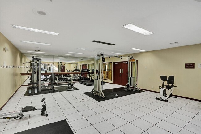 Building Photo - 14170 SW 93rd Ln