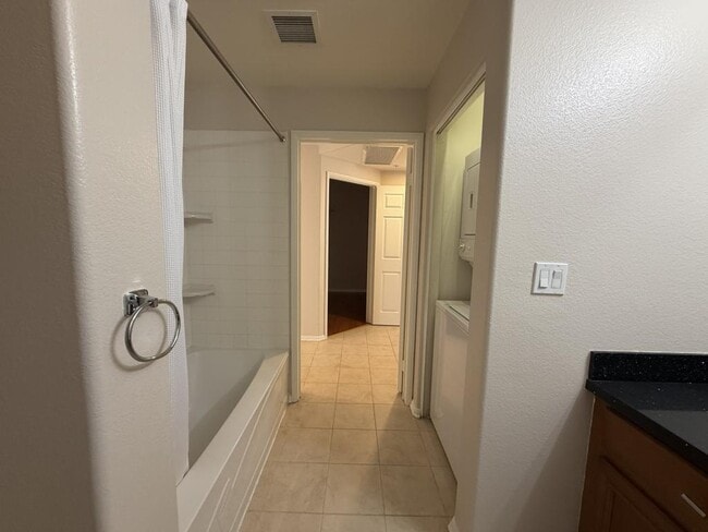 Building Photo - 350 K St