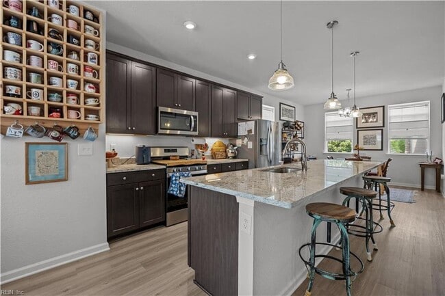 Building Photo - Luxury Living in Grassfield!