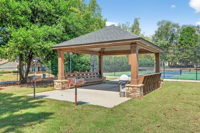 Building Photo - 110 Park Ridge Cir