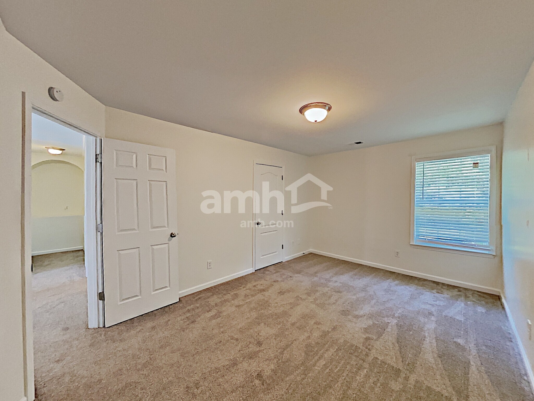 Building Photo - 836 Topaz Valley