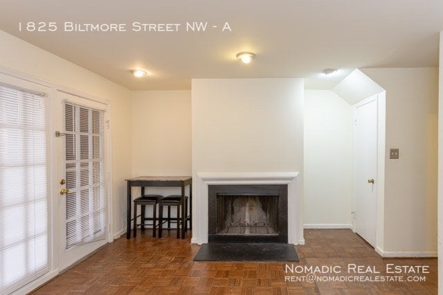 Building Photo - Fantastic one bedroom condo in Kalorama