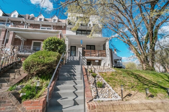 Building Photo - 1419 Upshur St NW