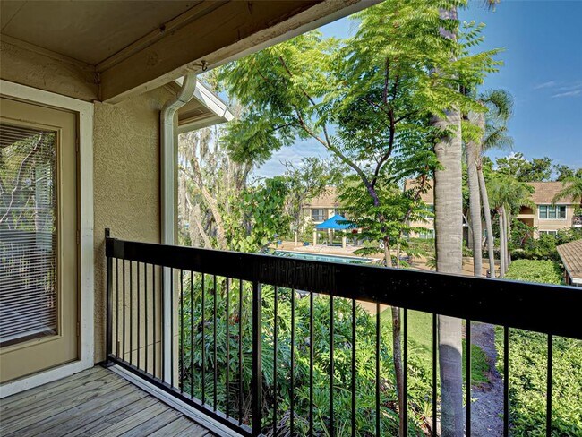 Building Photo - 4008 Crockers Lake Blvd