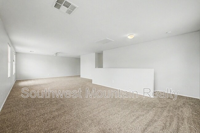 Building Photo - 45556 W Tucker Rd