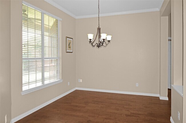 Building Photo - 2704 Oakland Hills Dr