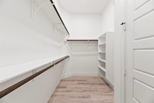 Building Photo - 7212 England St