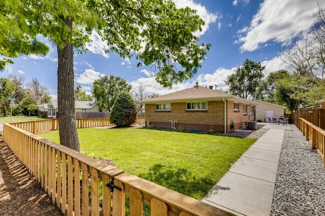 Building Photo - 9875 E 22nd Ave