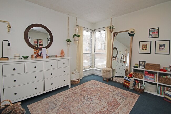 Building Photo - 1384 Hunters Rd