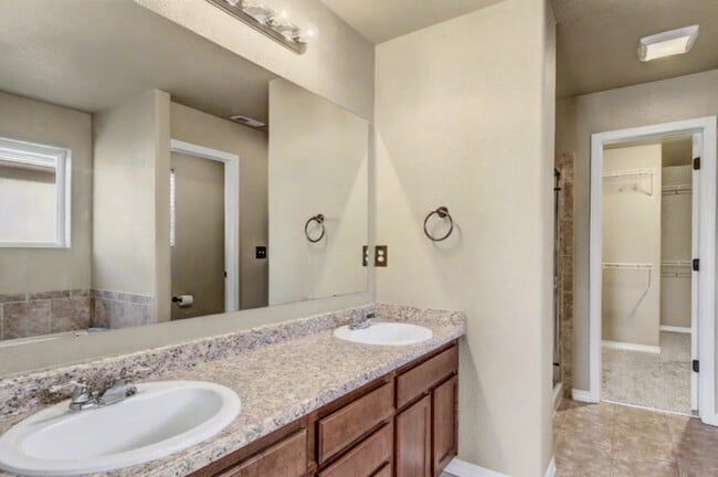 Building Photo - 3874 Winter Sun Dr