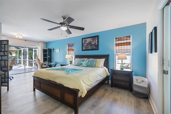 Building Photo - 4516 SW 21st Pl