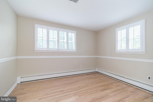 Building Photo - 38 Chestnut Valley Dr