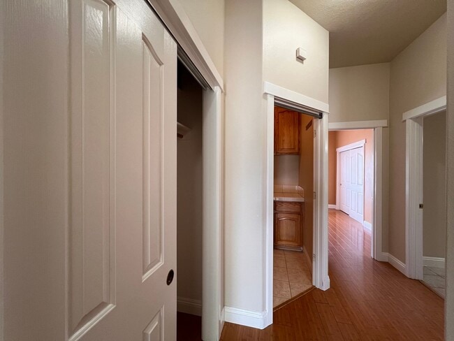 Building Photo - 3-bedroom home in Desert Lakes Golf Community