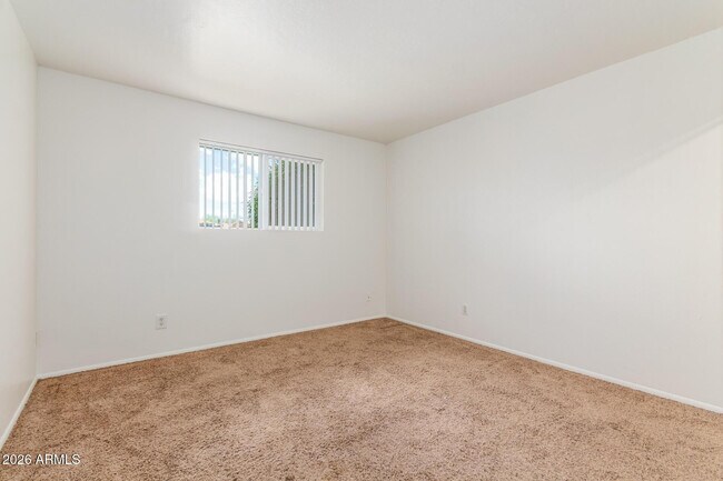 Building Photo - 3312 S Ventura Dr