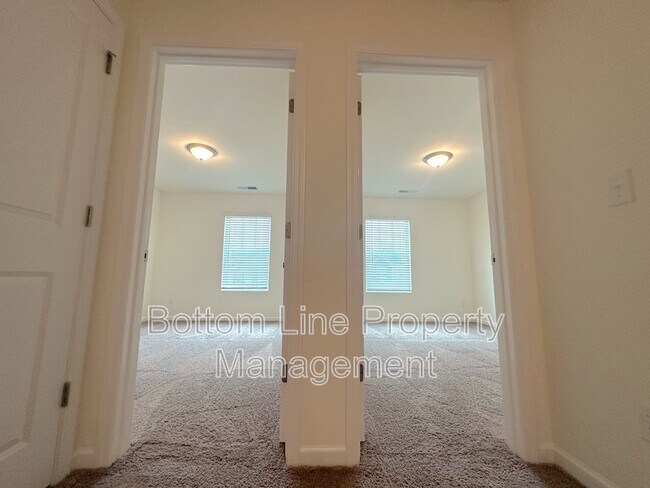 Building Photo - 2773 Yeager Dr NW