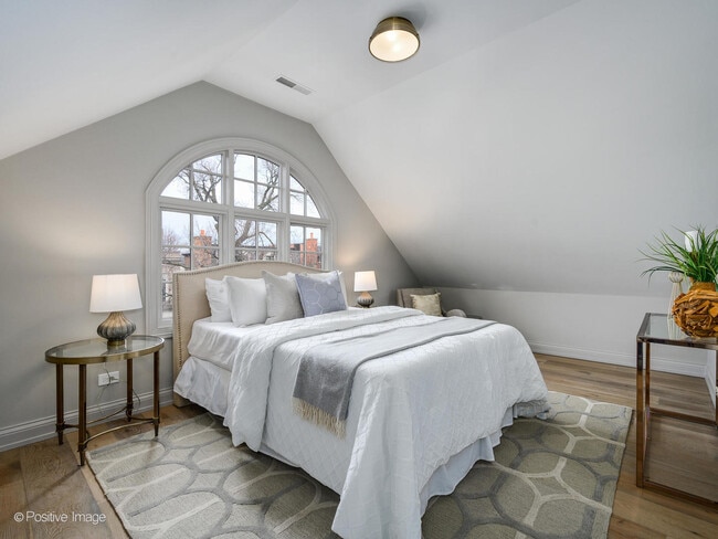 Building Photo - 1143 W Montana St