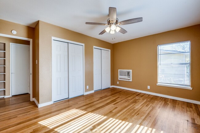 Building Photo - WILSHIRE VILLAGE 3-BEDROOM