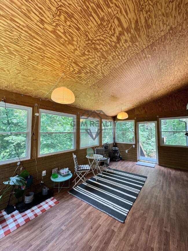 Building Photo - 21 Countryside Dr