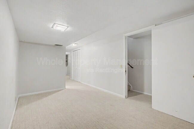 Building Photo - 8911 Field St
