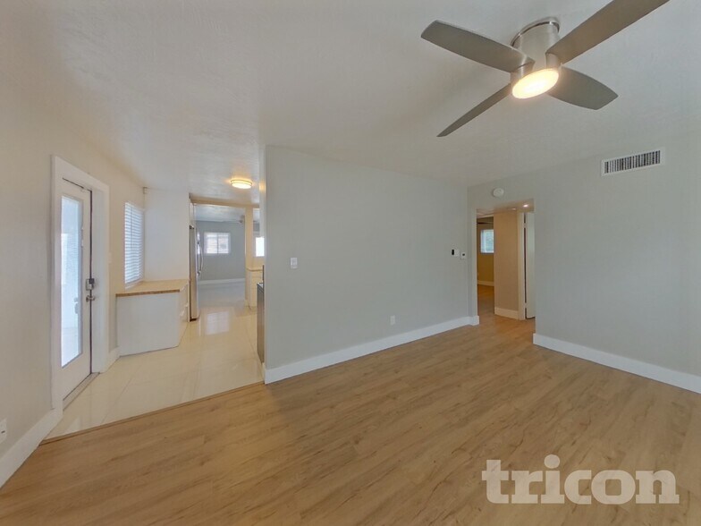 Building Photo - 7217 11th Ave N