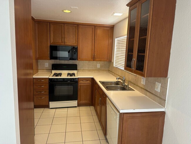 Building Photo - 7703 Salishan Dr