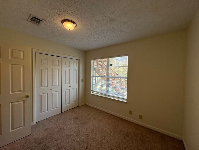 Building Photo - Single Family Home in Villages of Brentwood