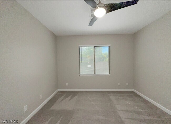 Building Photo - 2213 Bon Papa Ct