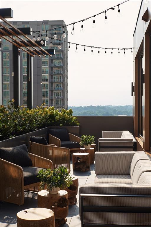 Building Photo - 1081 Juniper St NE