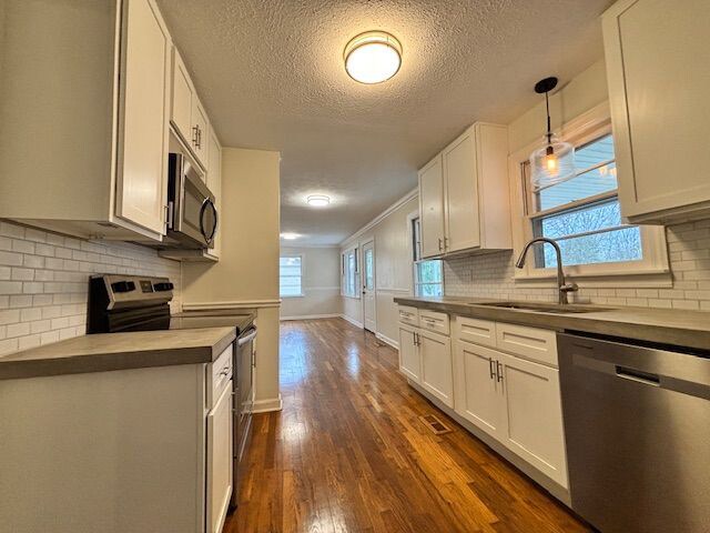 Building Photo - 303 Willow St