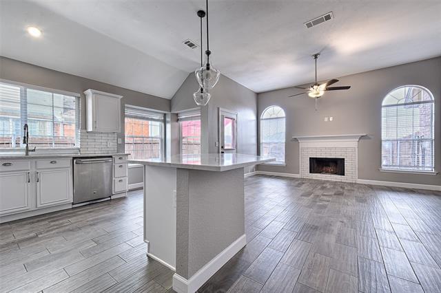 Building Photo - 4109 Pinewood Dr