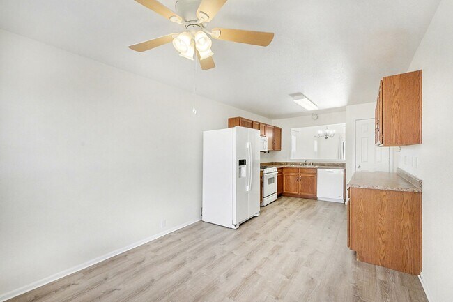 Building Photo - Freshly Updated 3-Bedroom Home Near Ft. Carson – Move-In Ready!