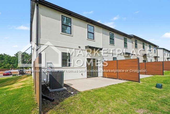 Building Photo - 107 Taverly Dr