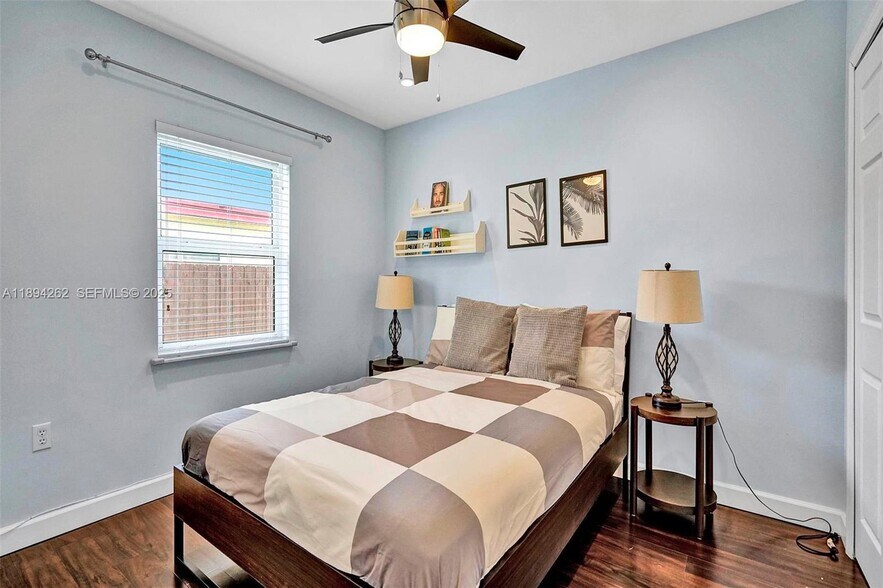 Building Photo - 1000 Matanzas Ave