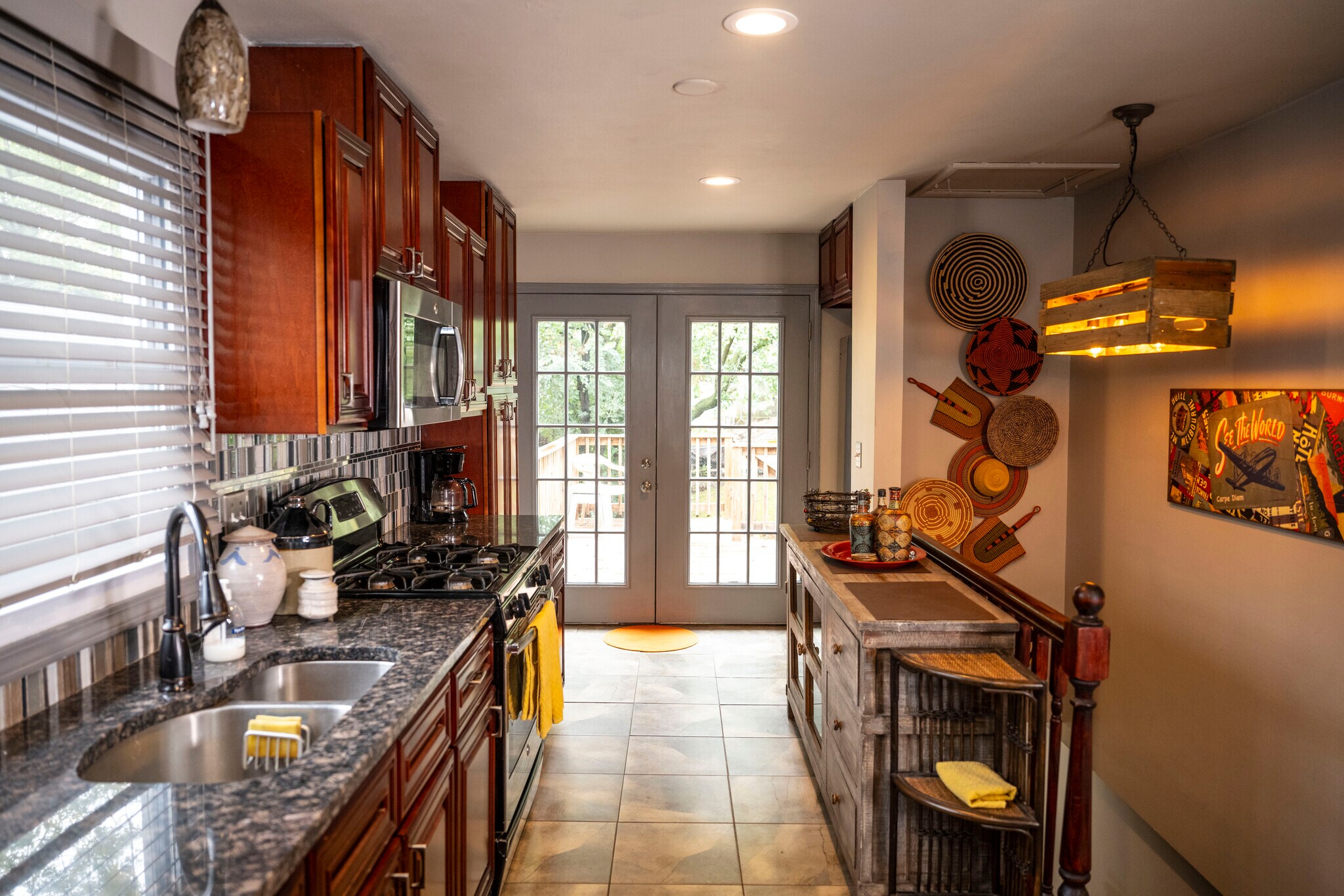 Building Photo - 1604 Kraft St