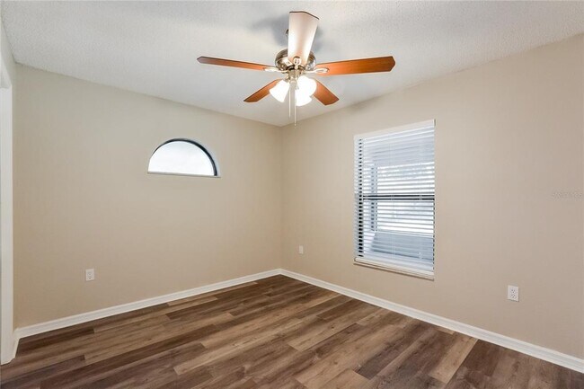 Building Photo - 1312 Seagate Dr S