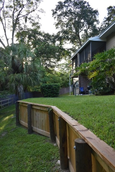 Riverbank - 4836 Atlantic Blvd