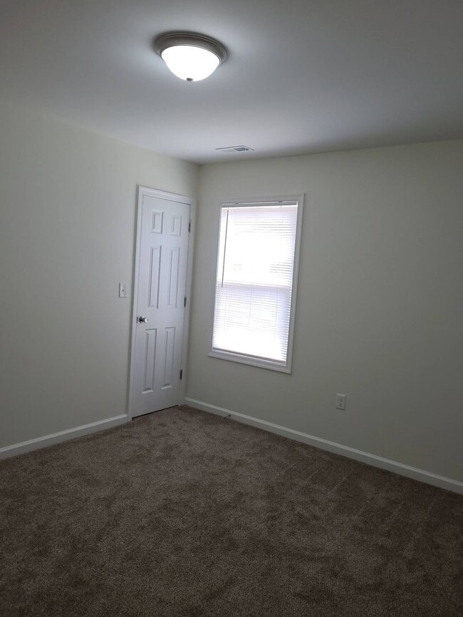 Building Photo - 6032 Brookwood Dr