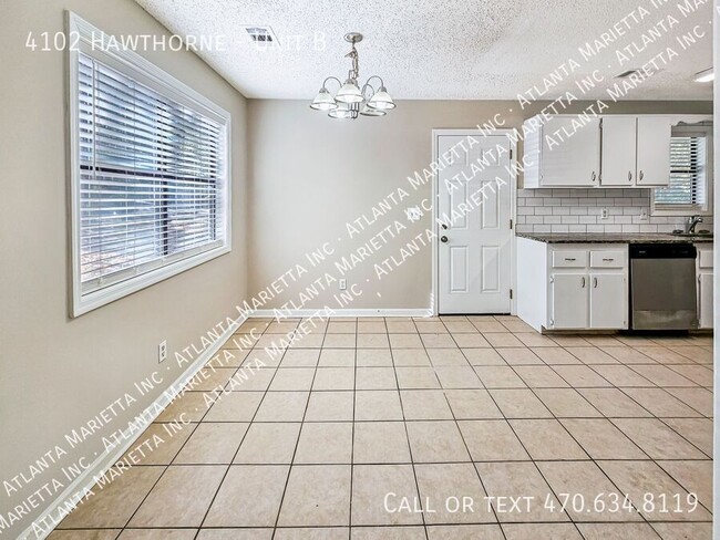 Building Photo - Stylish 3-Bedroom, 2-Bath Ranch Duplex in ...