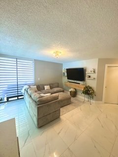Building Photo - 10451 W Broward Blvd