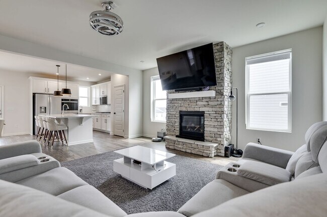 Building Photo - 945 Pleasant Ridge Run