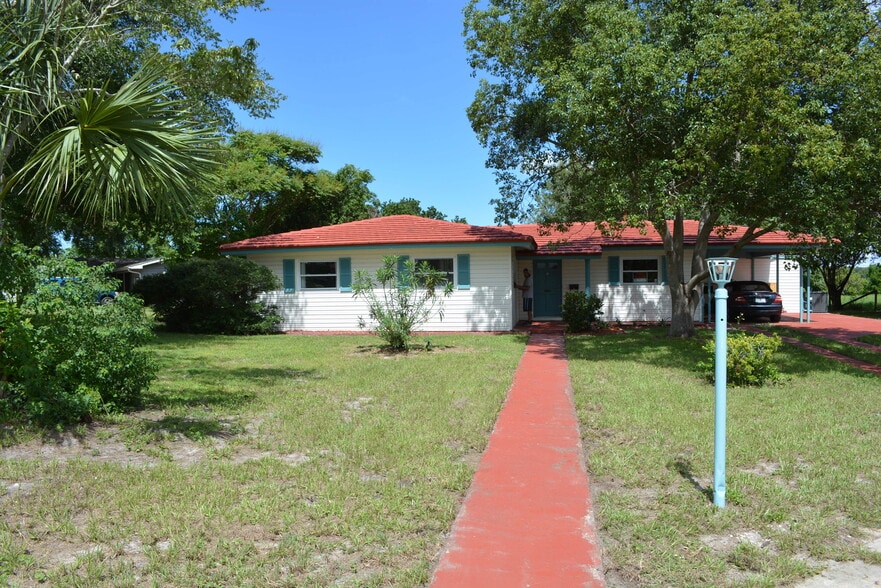 Building Photo - 1295 Pilgrim Rd