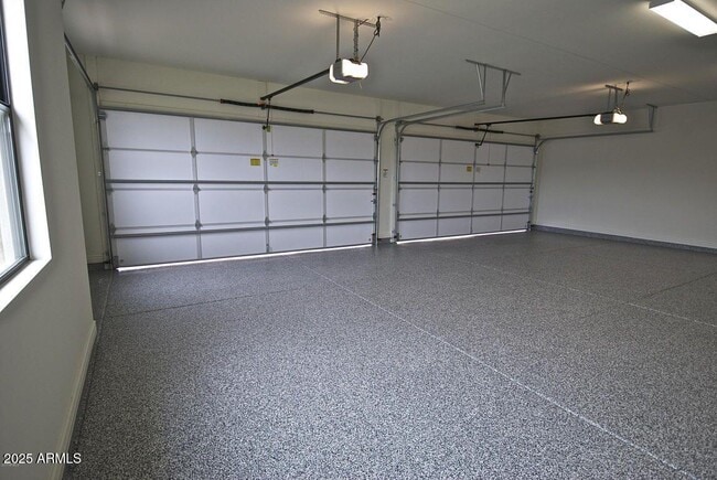 Building Photo - 2836 E Carob Dr