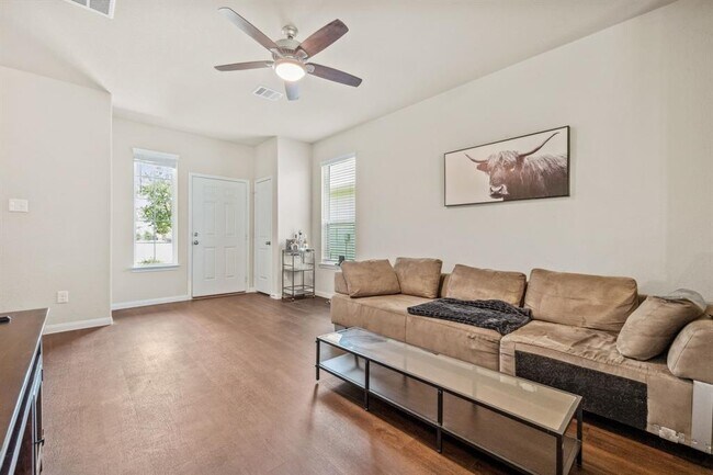 Building Photo - 4266 McGregor Blf Ln