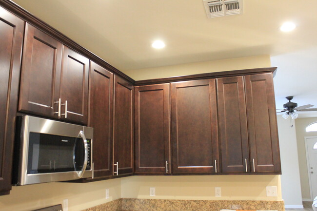 Building Photo - 9847 Prescott Dr