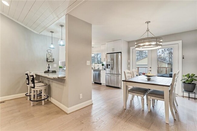 Building Photo - 5235 Lanier Ln